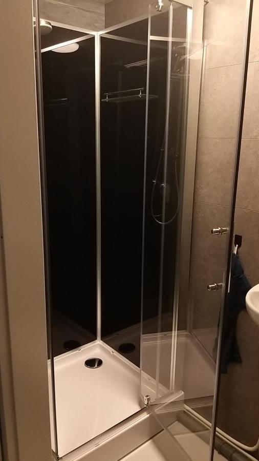 Pipowagen "Slapen By Co" Apartment Leerdam Bagian luar foto